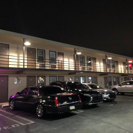 Trolley Stop Motel, Media ,Near Phl Airport Pa エクステリア 写真