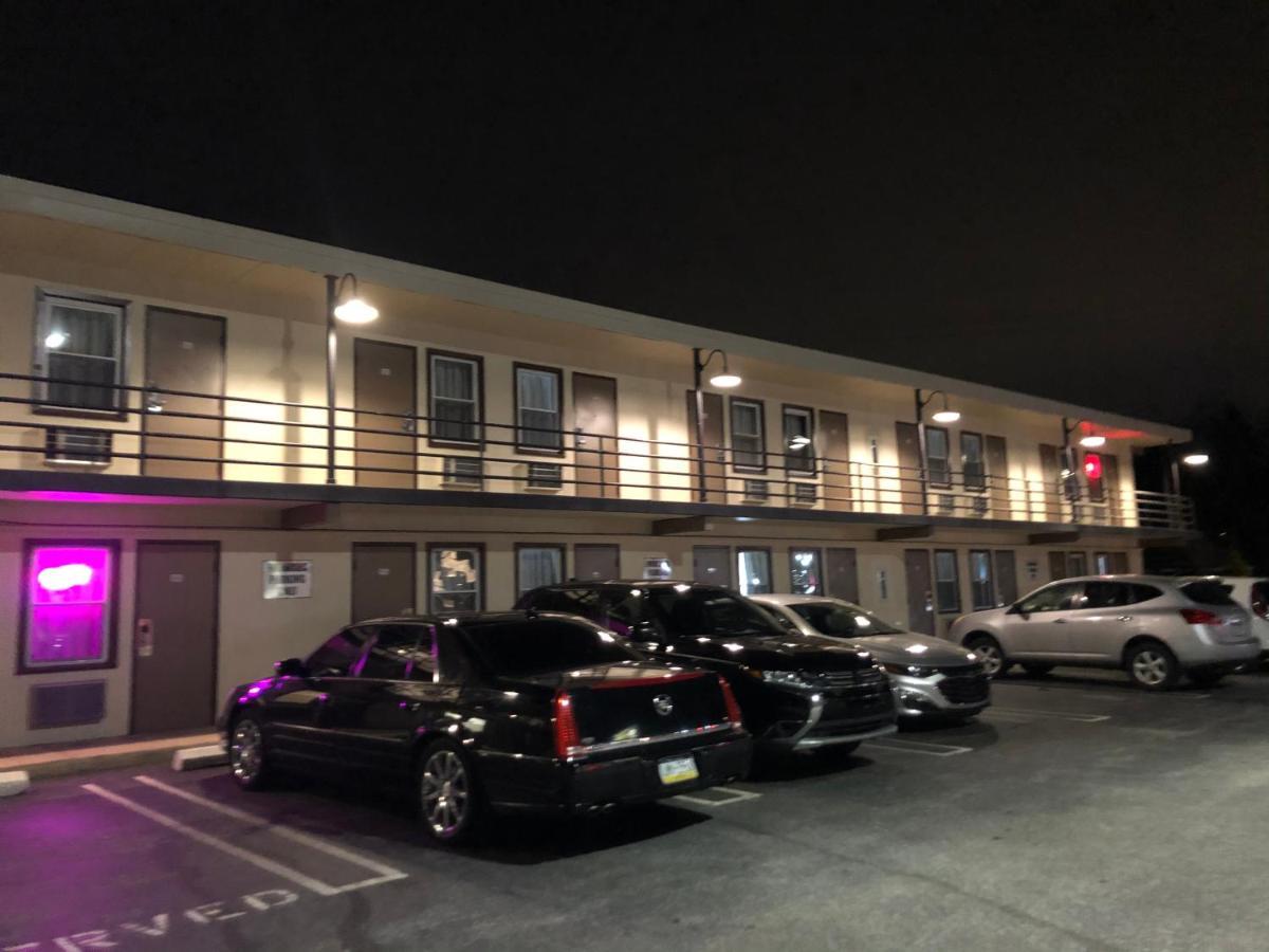 Trolley Stop Motel, Media ,Near Phl Airport Pa エクステリア 写真